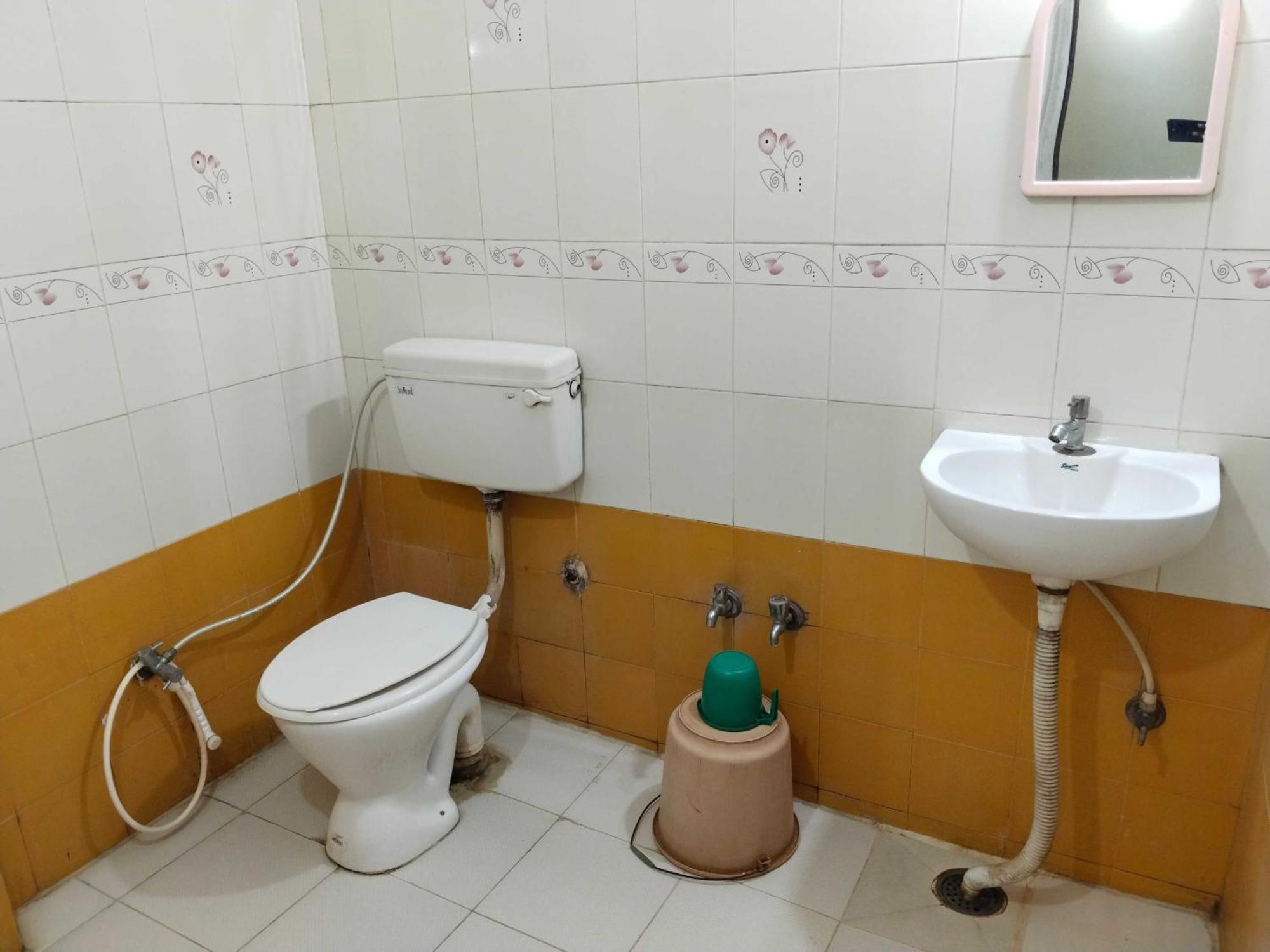 Hotel O Sri Vijaya Palace Lodging Bangalore Bagian luar foto
