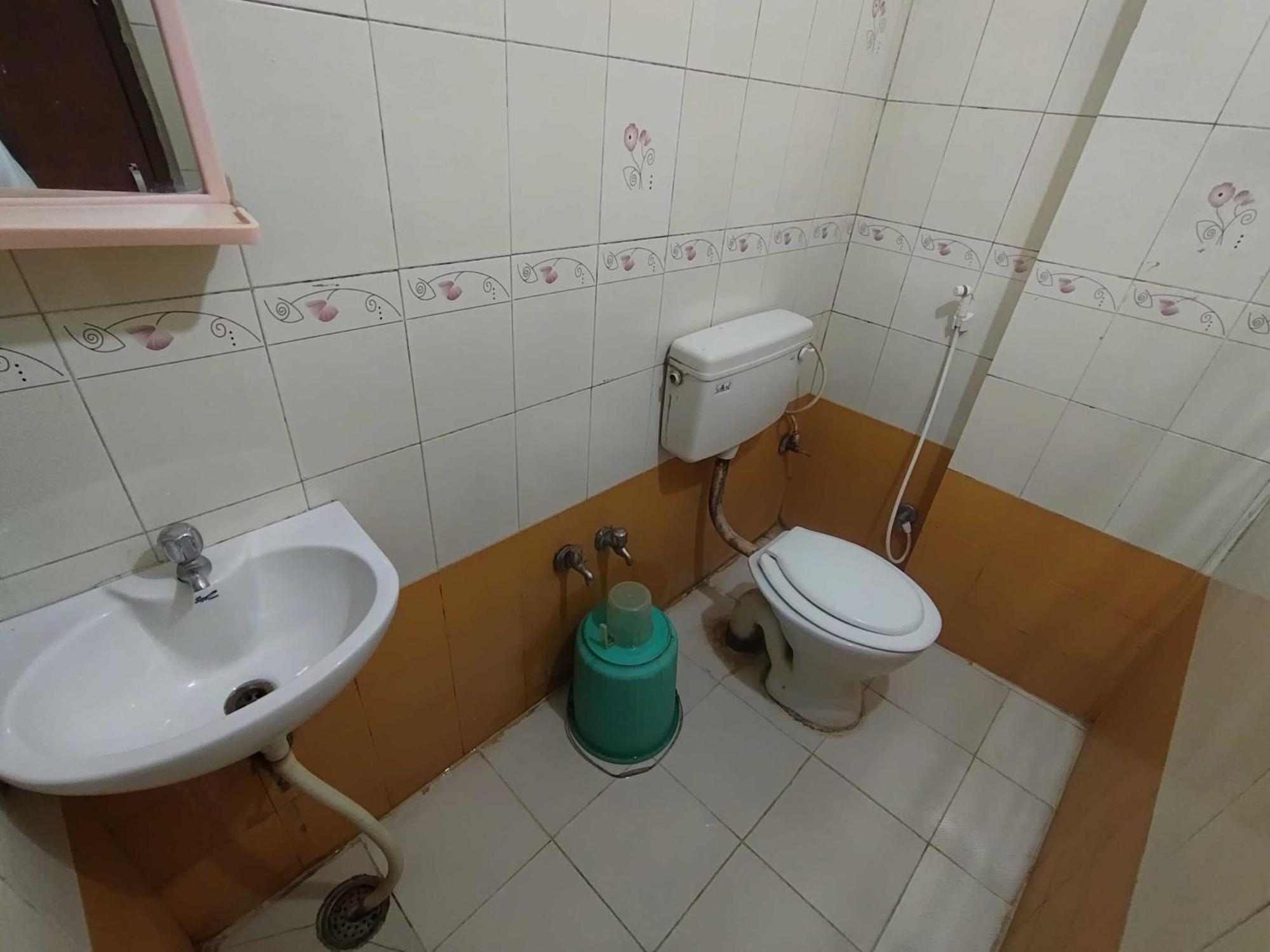 Hotel O Sri Vijaya Palace Lodging Bangalore Bagian luar foto
